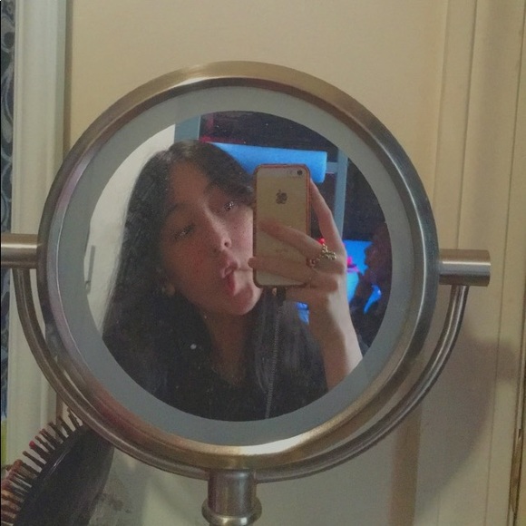 Meet your Posher, Alex - Picture 1 of 1